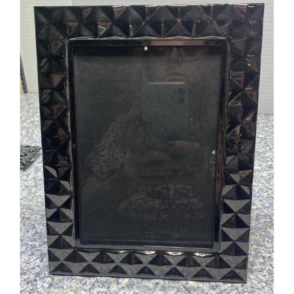picture Frame  4" X 6 " Sixtrees  Black  Metal Diamond Geometric
